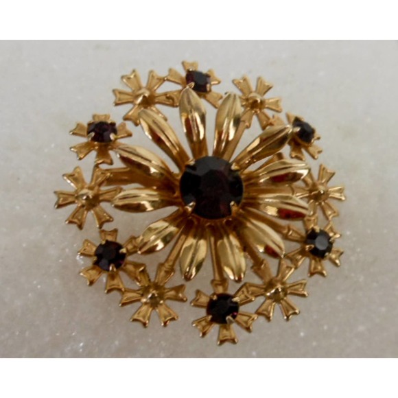 Vintage Gold & Purple Rhinestone Flower Pinwheel Brooch , Unsigned Beauty - Picture 6 of 8